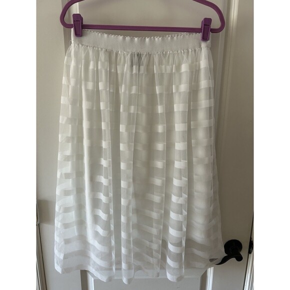 MetroWear PXL White Skirt Gauzy Flowy Y2k Boho Whimsy Goth Flaw G - Picture 2 of 8